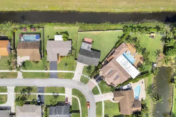 9726 Richmond CIR, Boca Raton, FL 33434