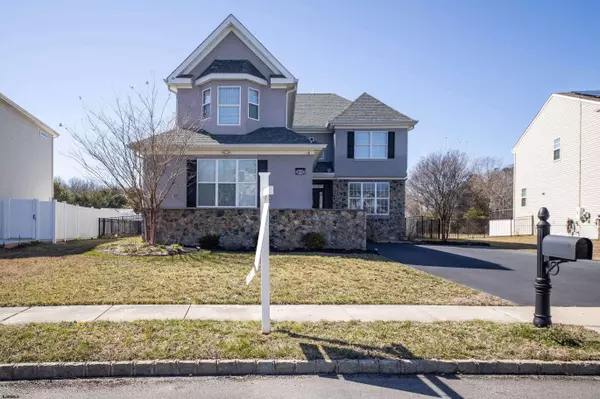 130 Crystal Lake Dr, Egg Harbor Township, NJ 08234