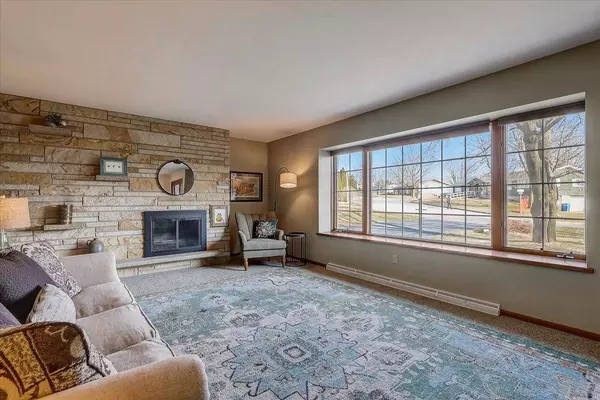 502 High St, Dane, WI 53529