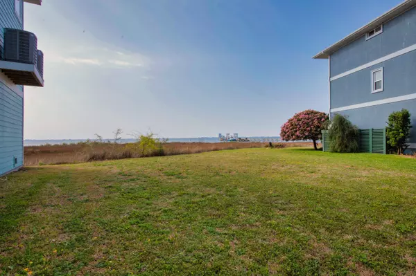 1135 Sawgrass Drive, Gulf Breeze, FL 32563