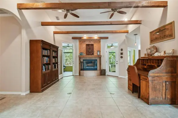 12808 SWEET MAGNOLIAS LN, Dover, FL 33527