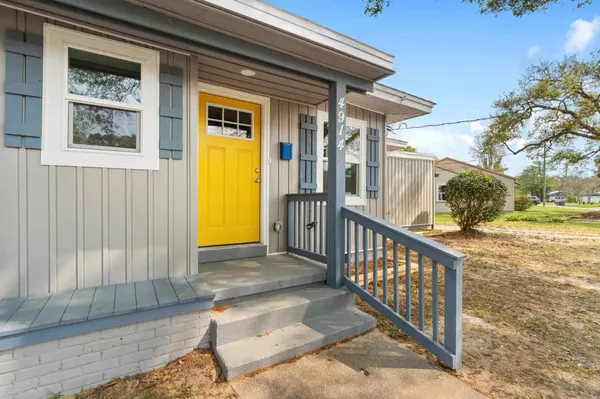 4914 Ravenswood Ave, Pensacola, FL 32506