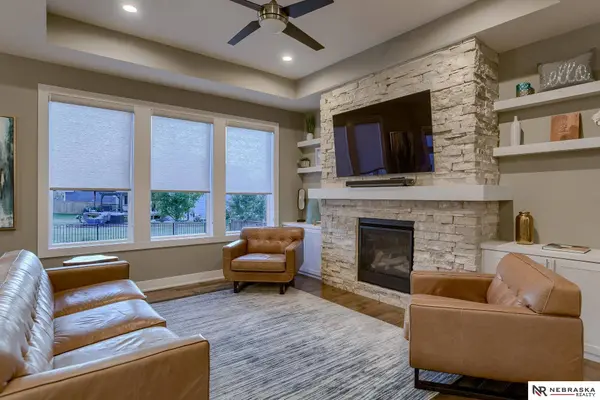 9521 Fairbanks Drive, Lincoln, NE 68516