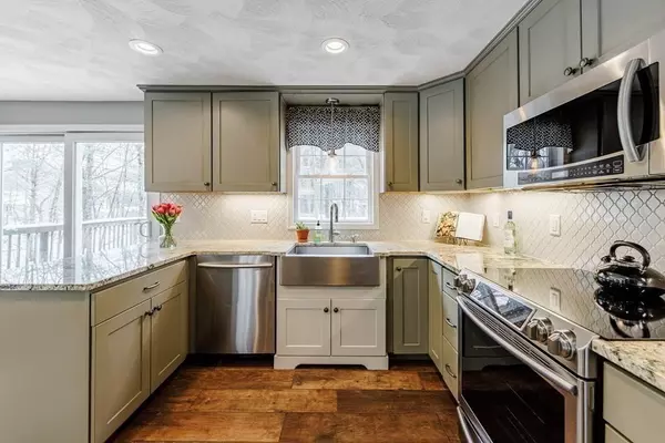 484 Shawsheen Ave, Wilmington, MA 01887