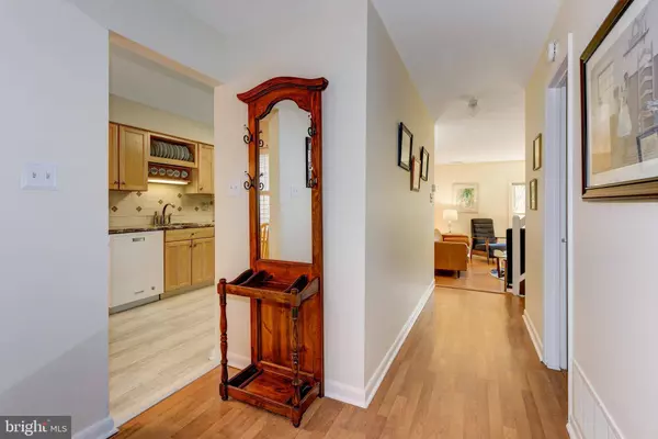 83 POPPY CT, Mount Laurel, NJ 08054