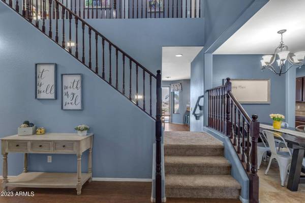 30519 N GUNDERSON Drive, San Tan Valley, AZ 85143