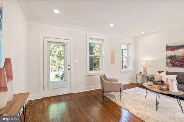 312 FARRAGUT ST NW, Washington, DC 20011