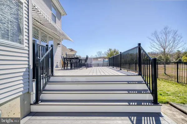 130 CRYSTAL LAKE DR, Egg Harbor Township, NJ 08234