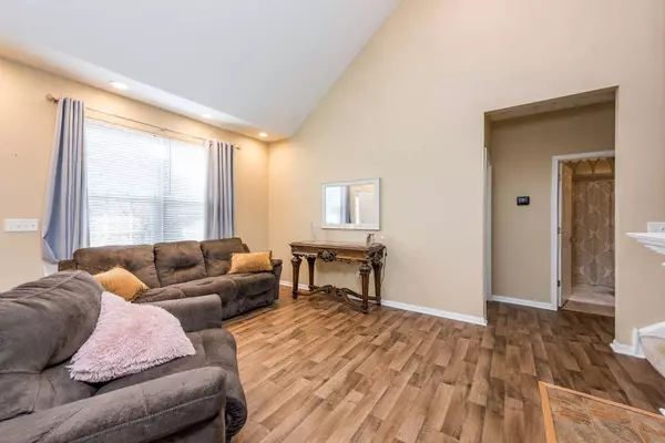 1461 S CANDLESTICK Way, Waukegan, IL 60085