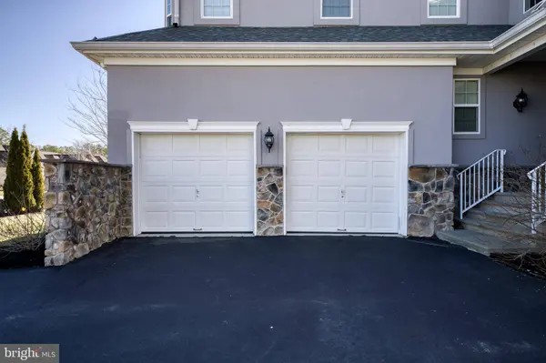 130 CRYSTAL LAKE DR, Egg Harbor Township, NJ 08234