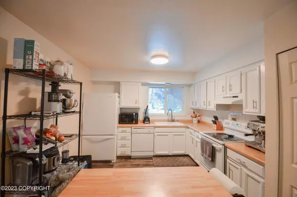 6424 Village Pkwy #134, Anchorage, AK 99504