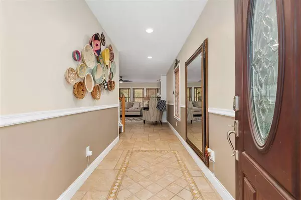 702 Mesquite DR, Magnolia, TX 77354