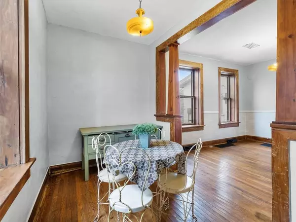 112 Vinton Street, Palo, IA 52324