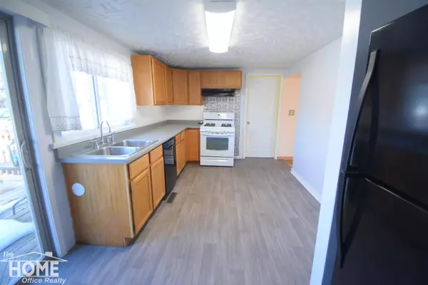 1025 Isham St., Owosso, MI 48867