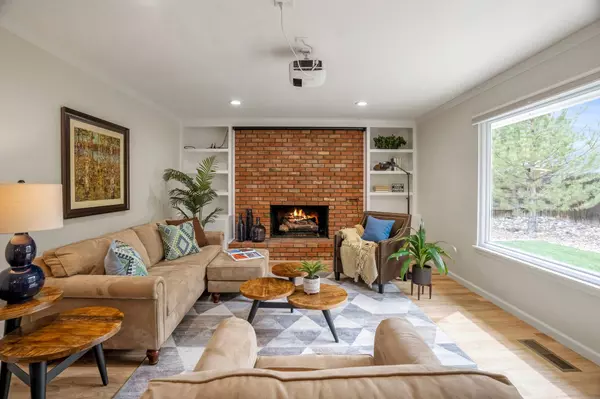 225 Rover BLVD, Los Alamos, NM 87547