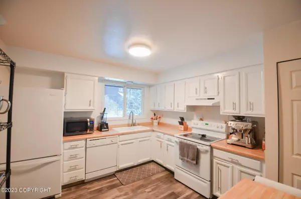 6424 Village Pkwy #134, Anchorage, AK 99504