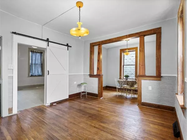 112 Vinton Street, Palo, IA 52324