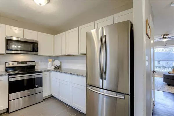 8903 Holly ST, Kansas City, MO 64114