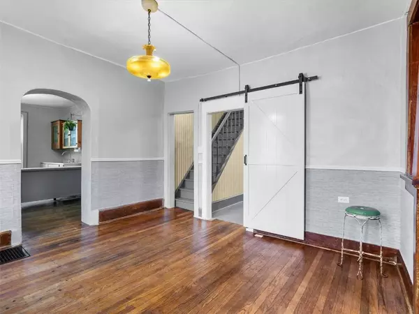 112 Vinton Street, Palo, IA 52324