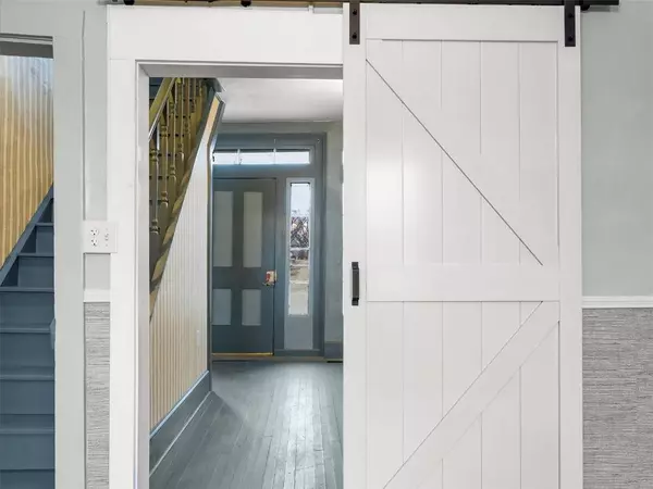 112 Vinton Street, Palo, IA 52324