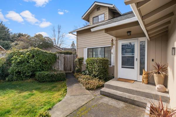 1361 Brook CT, Medford, OR 97504