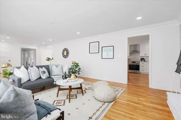 709 HAMPTON LN, Towson, MD 21286