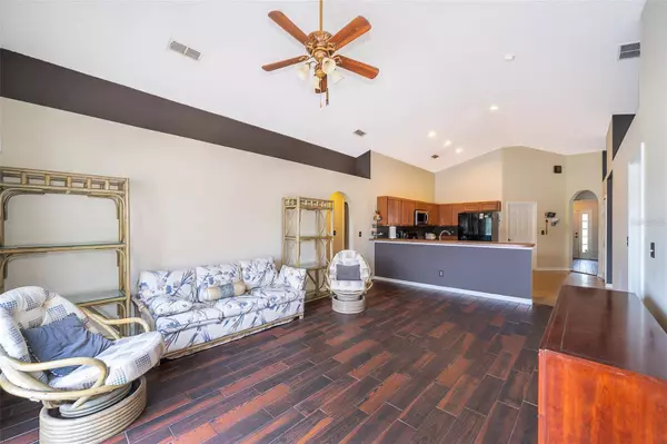 252 PIMA TRL, Groveland, FL 34736