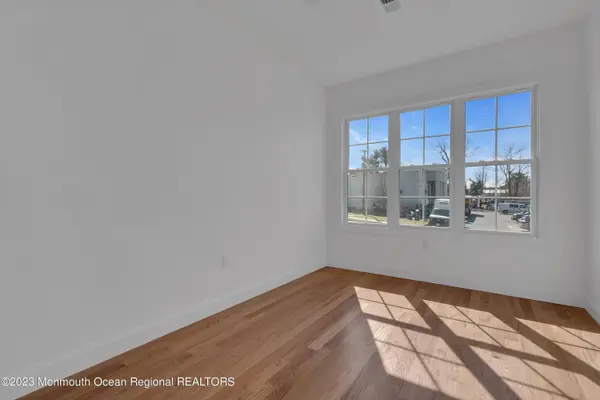 75 Elmhurst Boulevard, Lakewood, NJ 08701