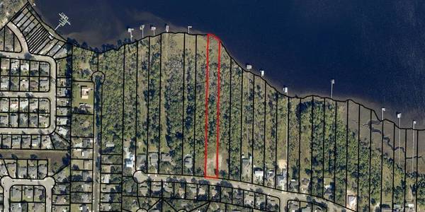 7878 Sleepy Bay Blvd, Navarre, FL 32566