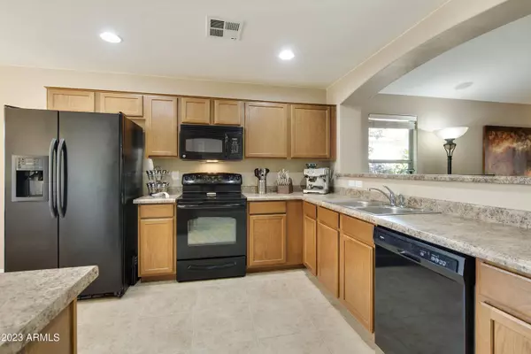 4032 E MAPLEWOOD Street, Gilbert, AZ 85297