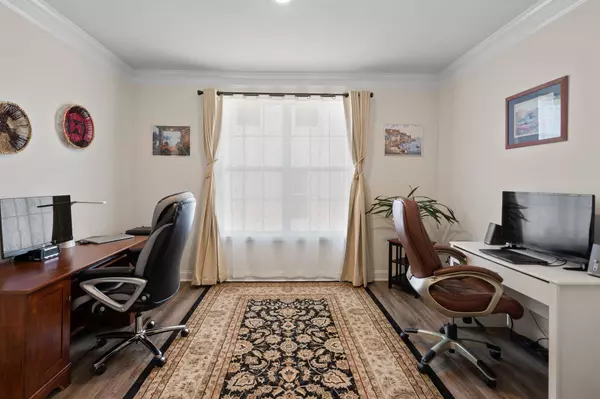 488 Secretariat DR, Iron Station, NC 28080