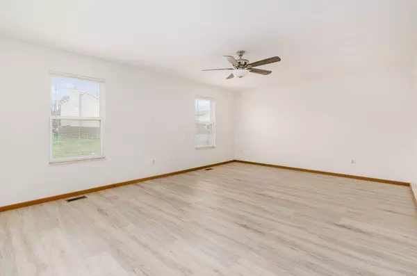 7896 Fairfax Loop Drive, Blacklick, OH 43004