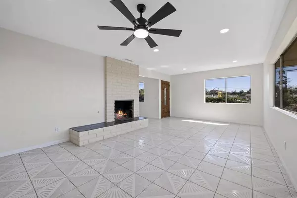 271 E Naples ST, Chula Vista, CA 91911