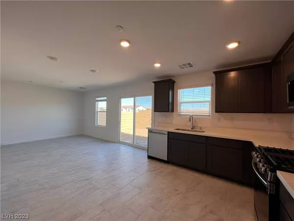 313 Bay Village Place, Henderson, NV 89011