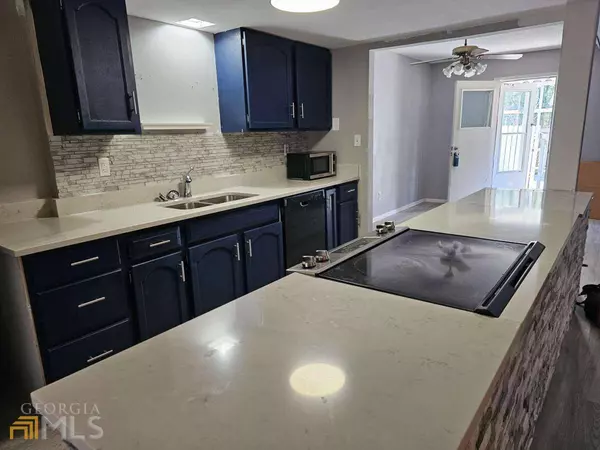 627 Garden Walk DR, Stone Mountain, GA 30083