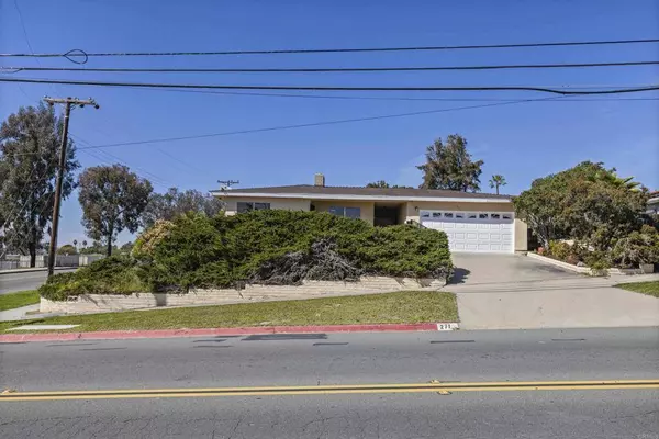 271 E Naples ST, Chula Vista, CA 91911