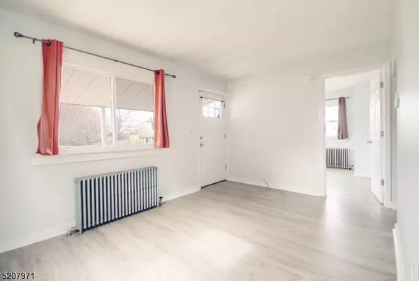 835 Mill St, Phillipsburg Town, NJ 08865