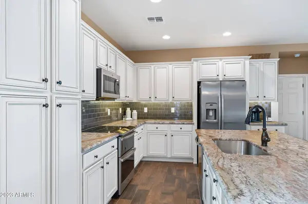 4456 COVERED WAGON Trail, Wickenburg, AZ 85390