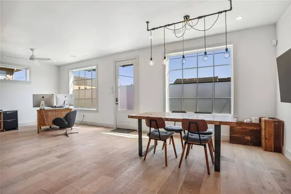 3701 LOYOLA AVE, New Orleans, LA 70115