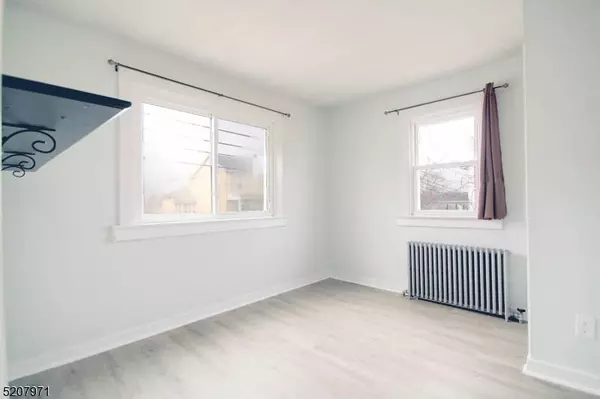 835 Mill St, Phillipsburg Town, NJ 08865