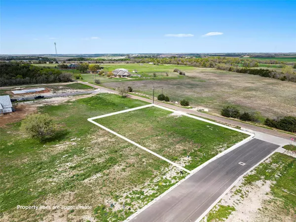 43 Pareya Circle, West, TX 76691