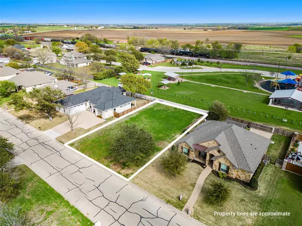 1404 N Reagan Street, West, TX 76691