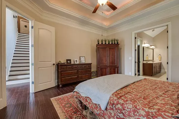 160 Arrow Point LN, Davidson, NC 28036