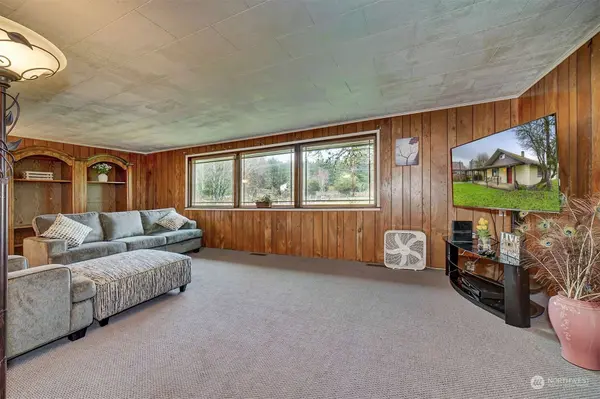 5695 Sidney RD SW, Port Orchard, WA 98367