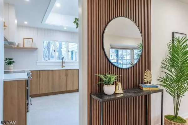 6 Tumbling Brook Rd, Montville Twp., NJ 07082