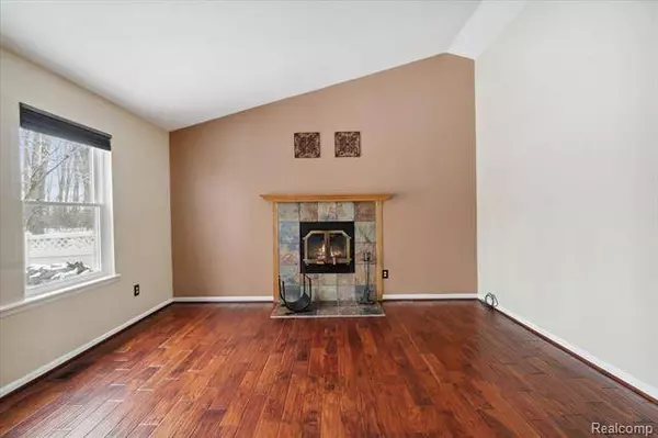 34036 Parkdale Street, Livonia, MI 48150