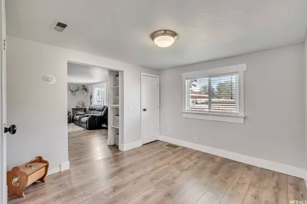 42 N CENTER ST, Santaquin, UT 84655