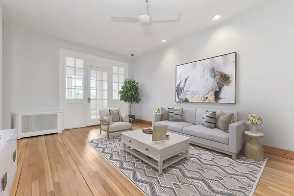 335 S Huntington Ave #3, Boston, MA 02130