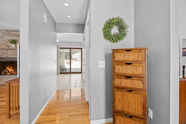 6506 Cooper Ave, Middleton, WI 53562