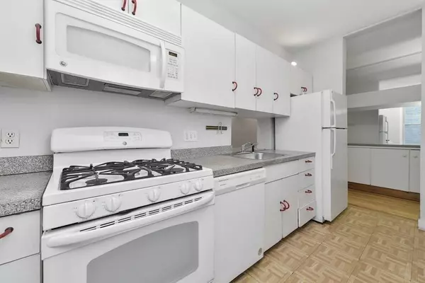 335 S Huntington Ave #3, Boston, MA 02130